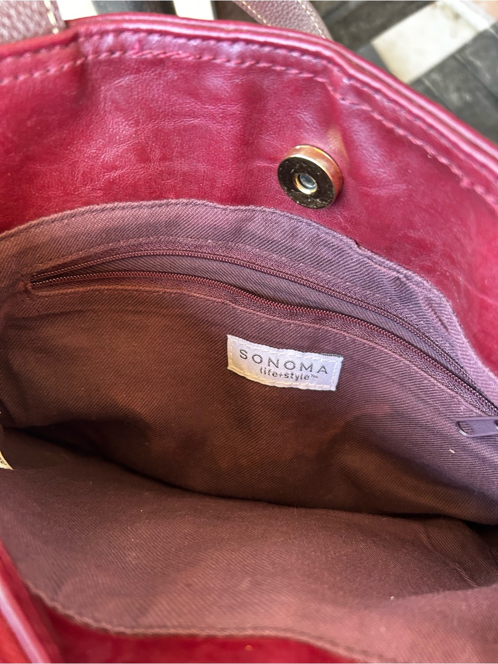 Sonoma Burgundy Shoulder Bag with Brown Straps - Picture 6 of 6